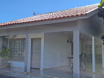 R$ 780.000,00 - entrada + carro + parcela em soja restante