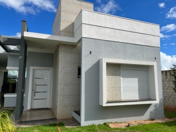 Casa por R$850.000 Vale do Sol em Santa Helena-PR
