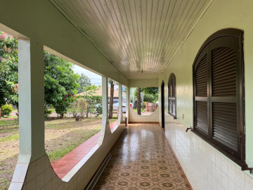 Casa por R$400.000 em S�o Roque