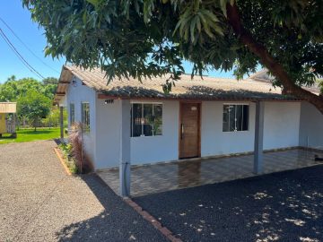 Casa na Angelo Cattani por R$520.000