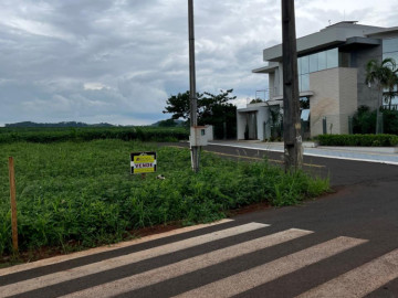 Terreno de Esquina em Missal por R$160.000