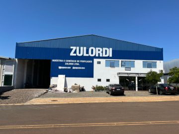 Empresa com Barrac�o Industrial a Venda em Santa Helena